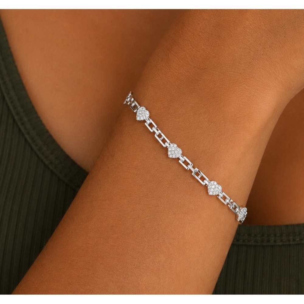 CM Silver Tone Pave CZ Heart Link Bracelet 7.5" Box Clasp Fashion Jewelry